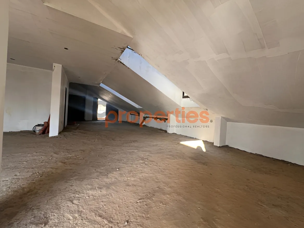 Duplex for Sale in Naqqache