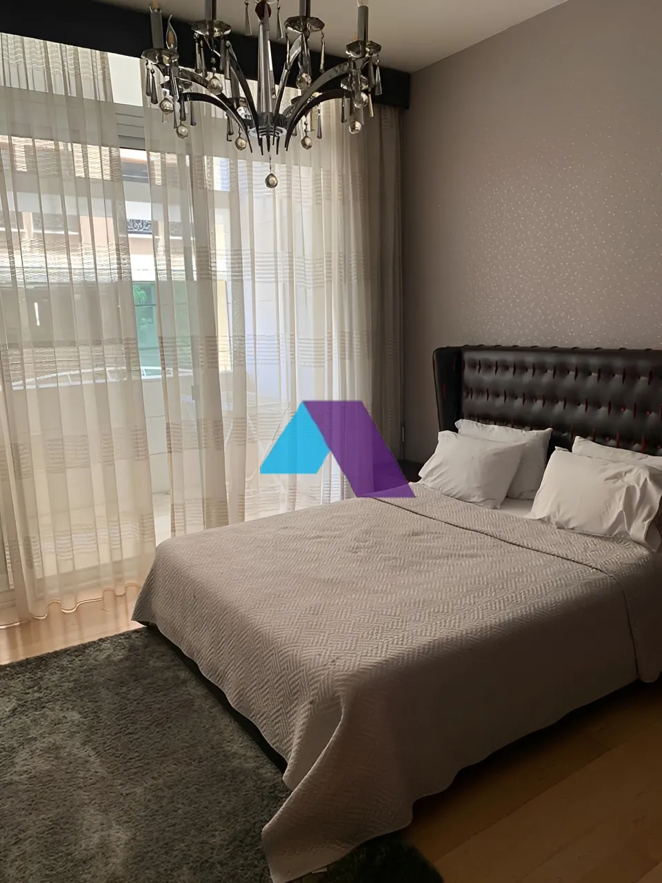 Apartment for Sale in Saifi Village