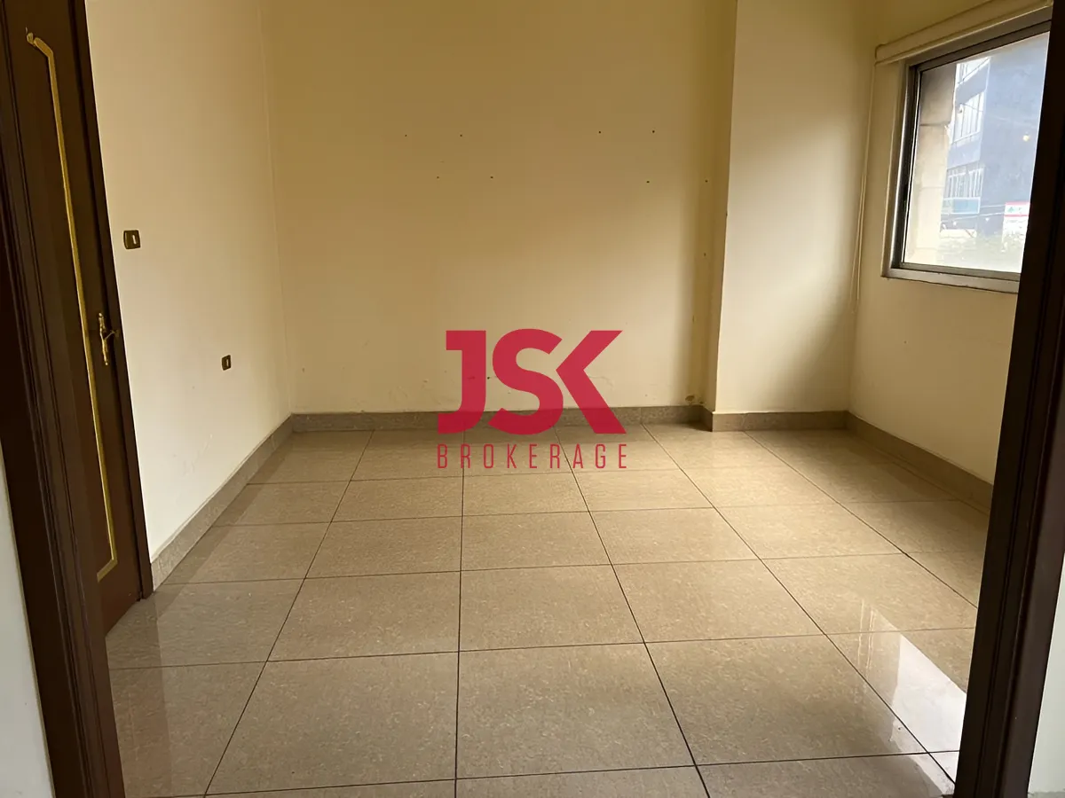 Office for rent in Aley