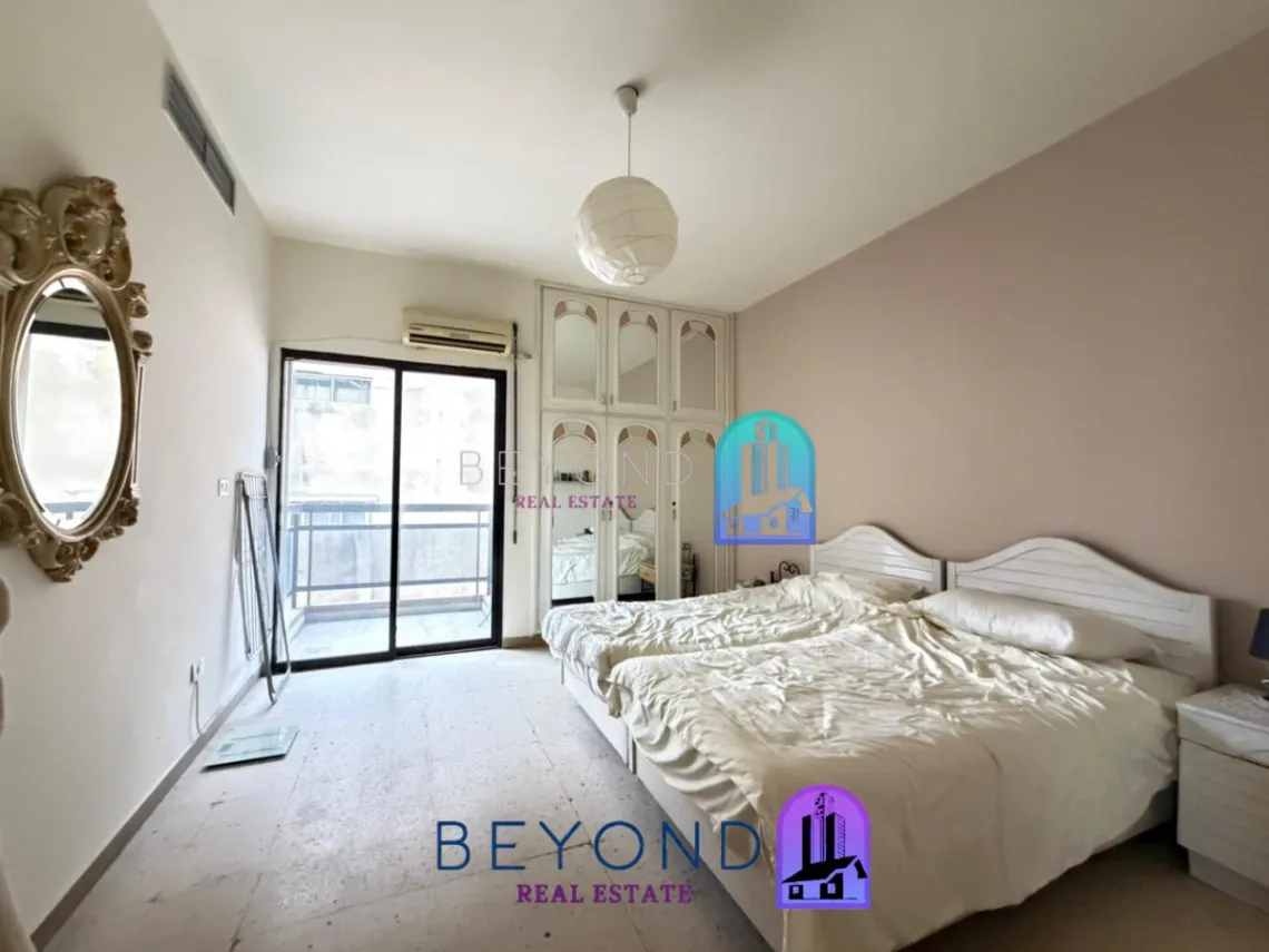 Apartment for sale in Zarif, Bayrut, Lebanon