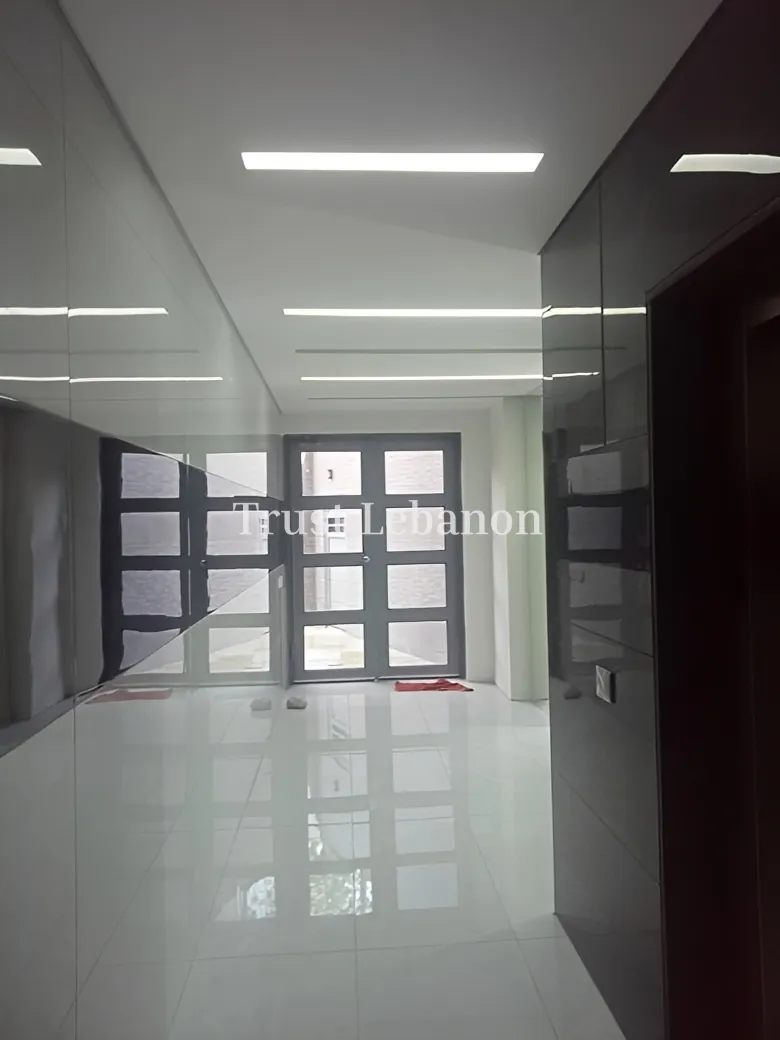 Office for rent in Hadath, Lebanon