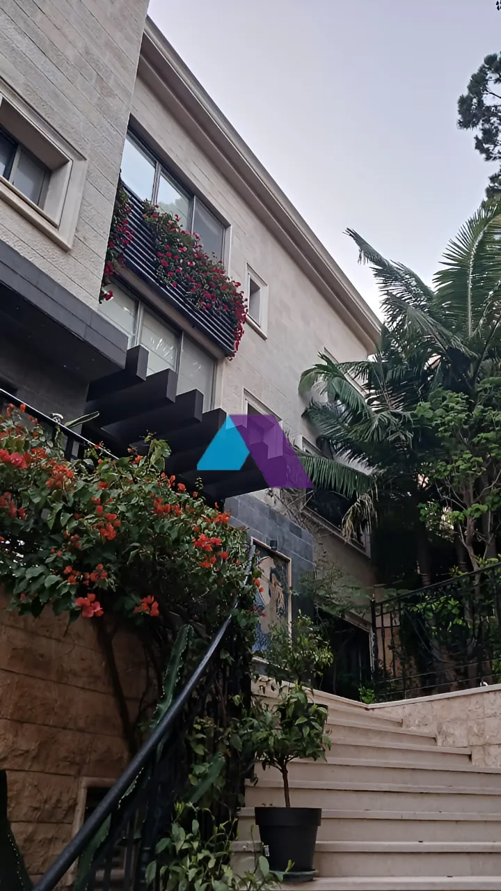 Villa for Sale in Beit Meri