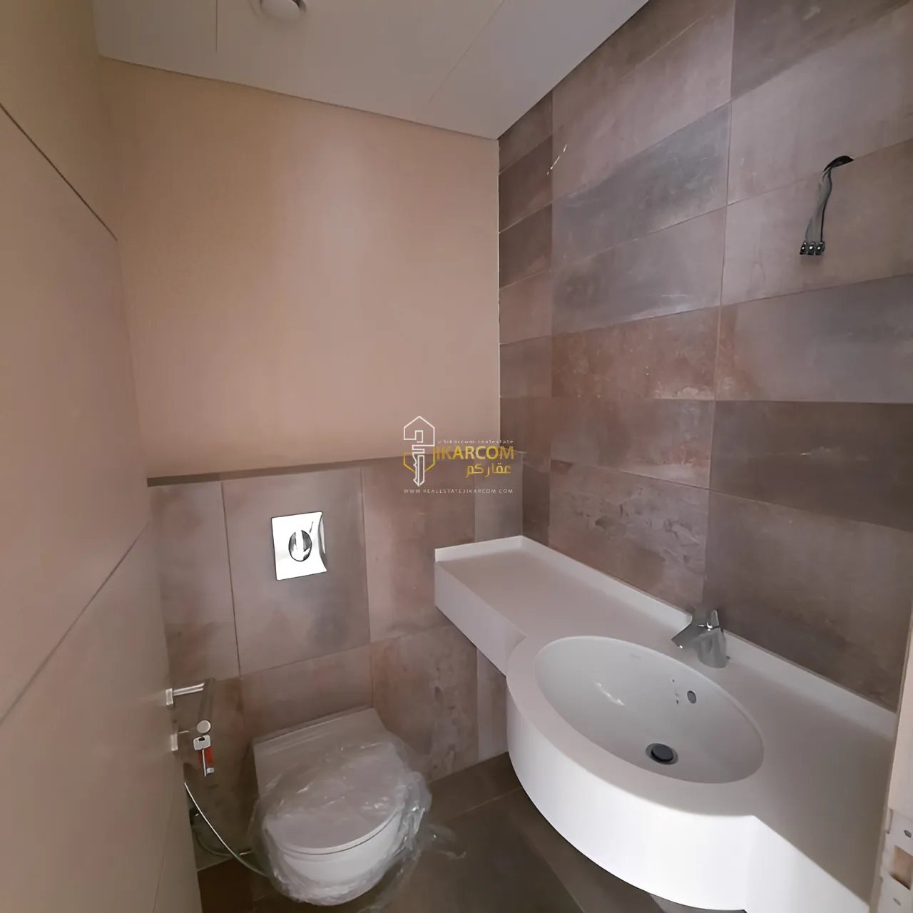 Apartment for Sale in Tallet el Khayat - 3 bed, 4 bath