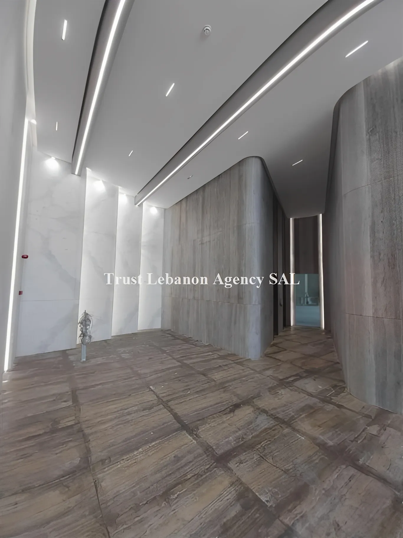 Office for rent in Metn, Mkalles