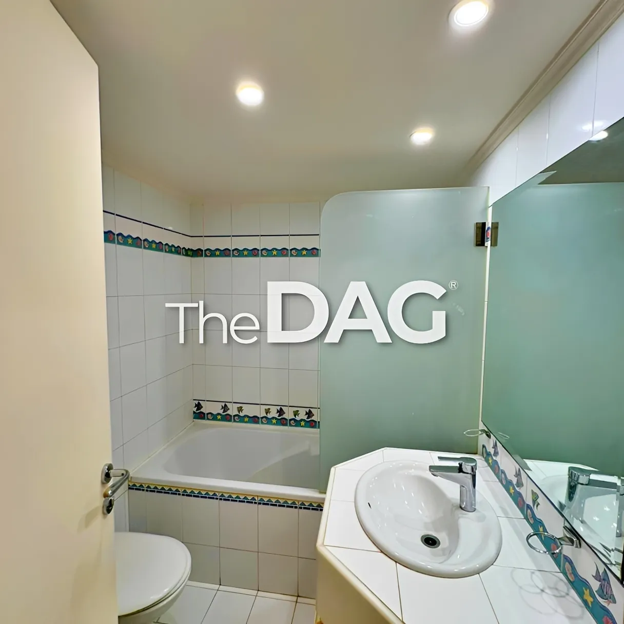 Apartment for rent in Caree d'or, Achrafieh