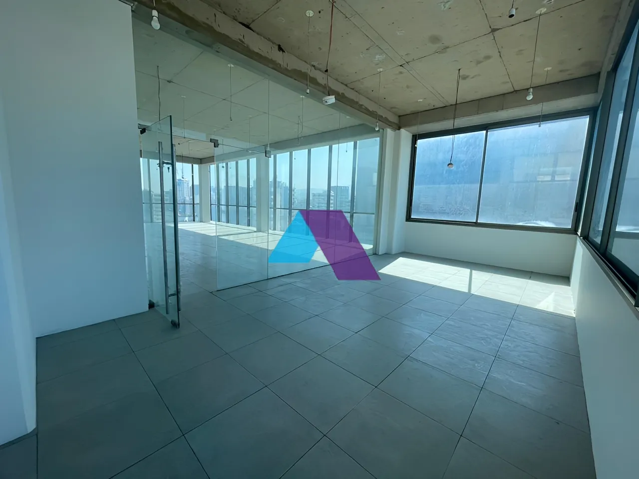 Office for Sale in Sin El Fil