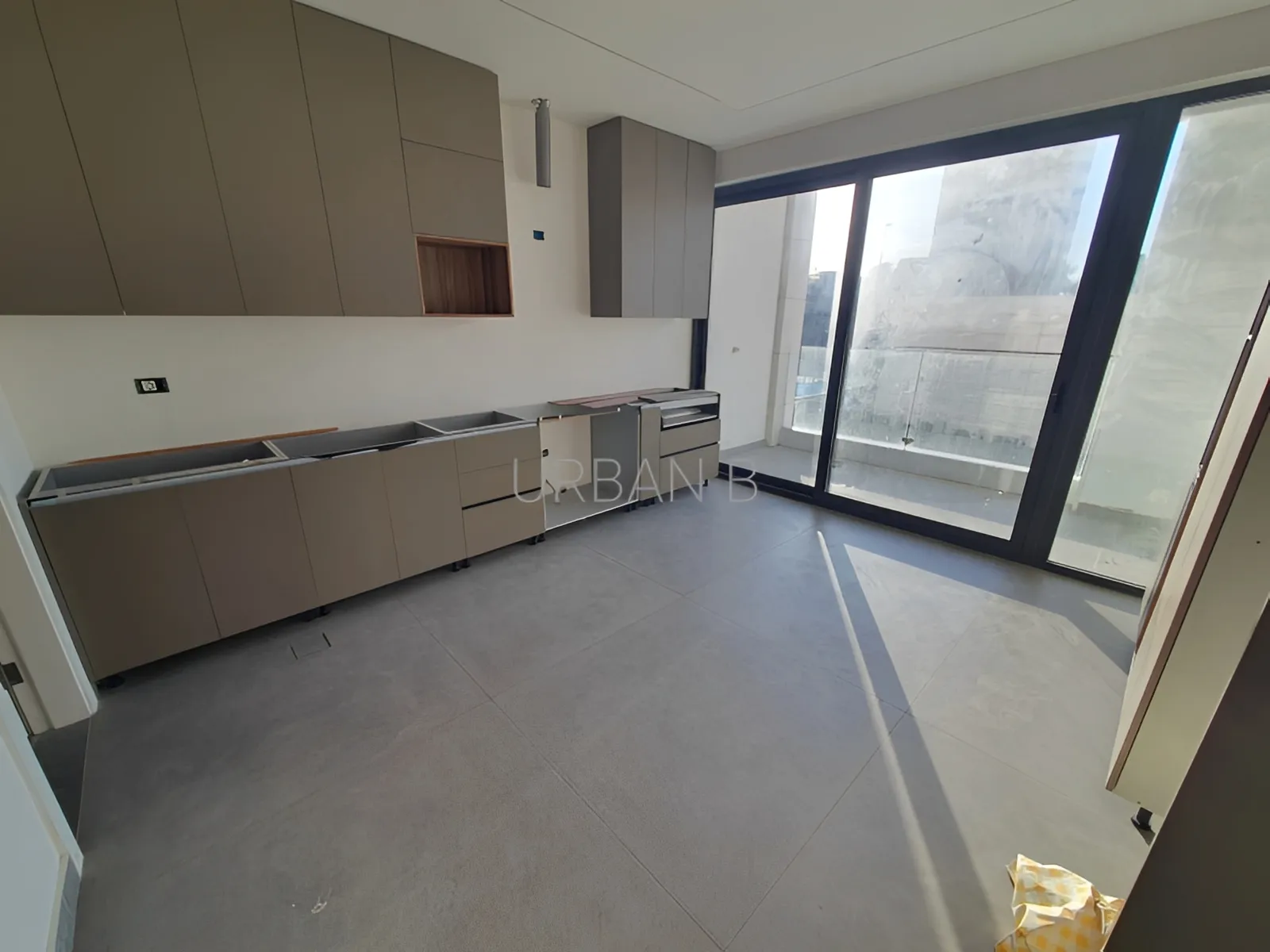 Apartment for Sale in Jnah, Lebanon