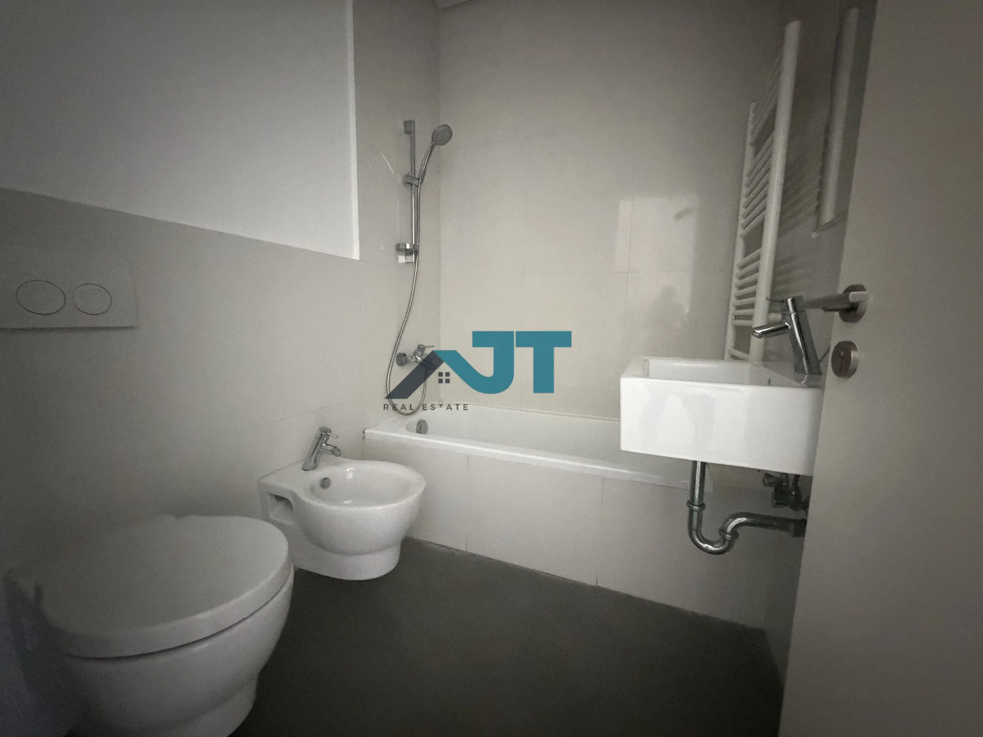 Apartment for rent in Achrafieh, beirut, lebanon