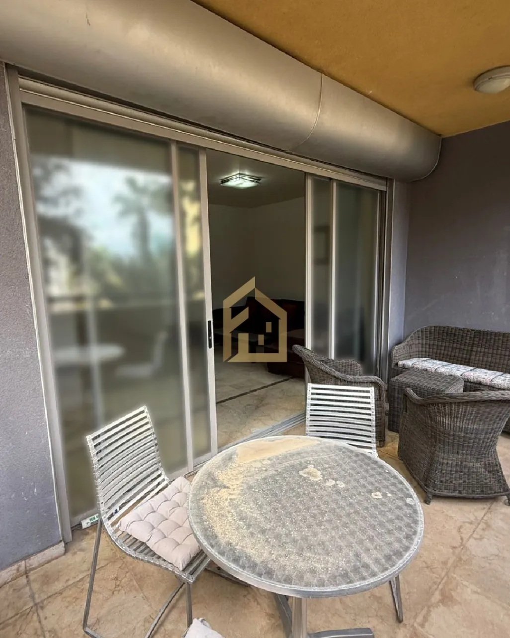 Apartment for rent in Achrafieh, Beirut, Lebanon - 2 bed, 3 bath
