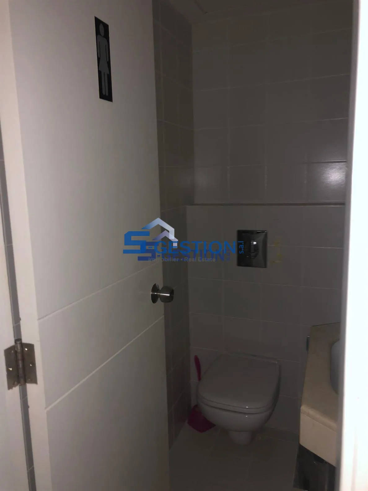 Office for Rent in Achrafieh
