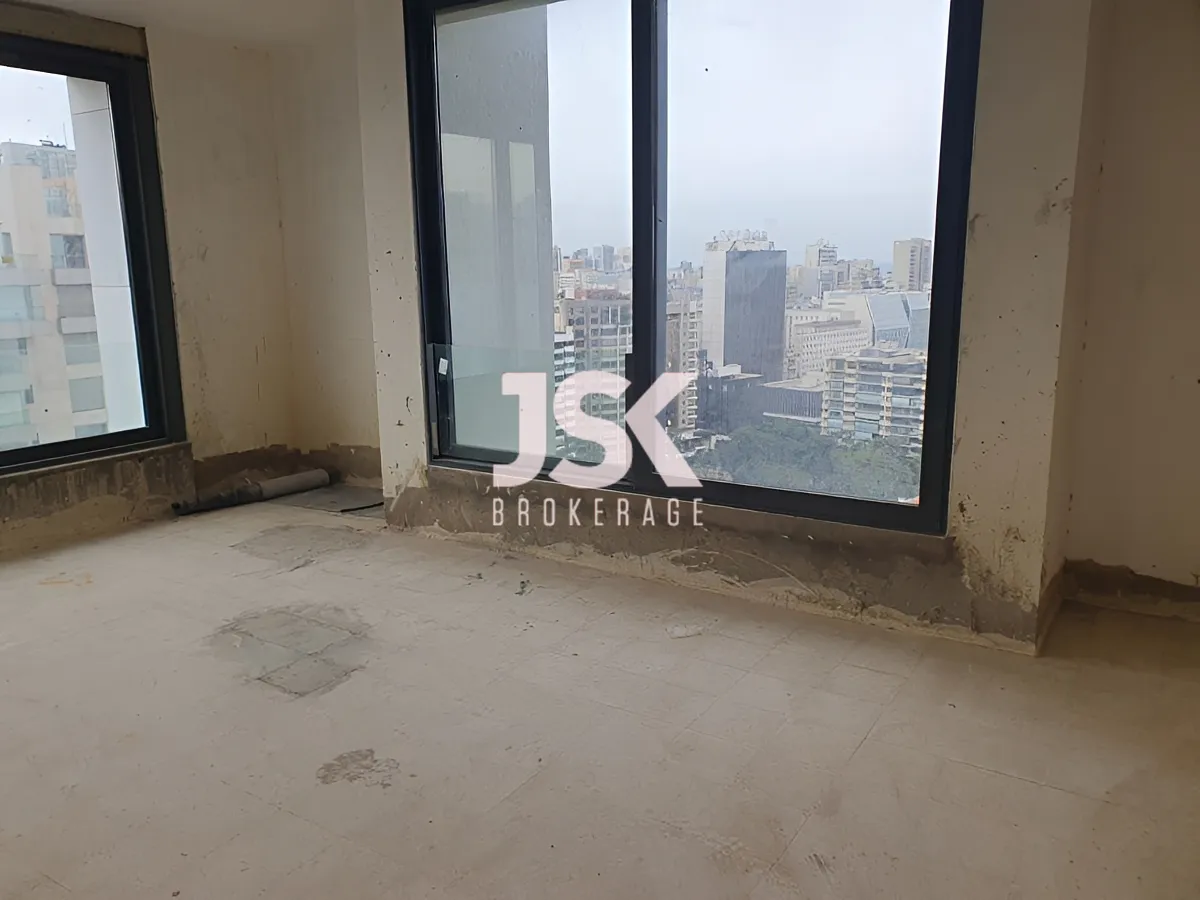 Apartment for Sale in Ain Al Mraiseh, Beirut, Lebanon - 4 bed, 4 bath