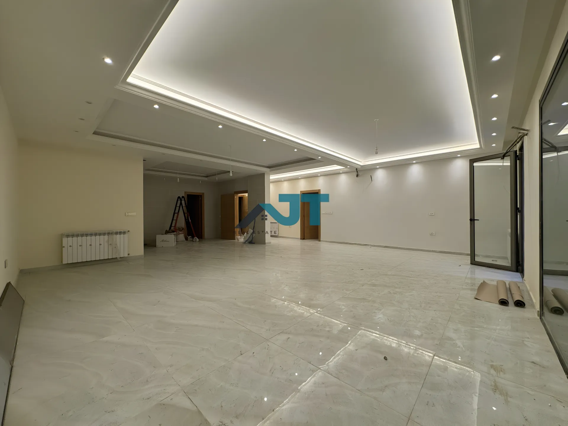 Apartment for Sale in Ain Aar