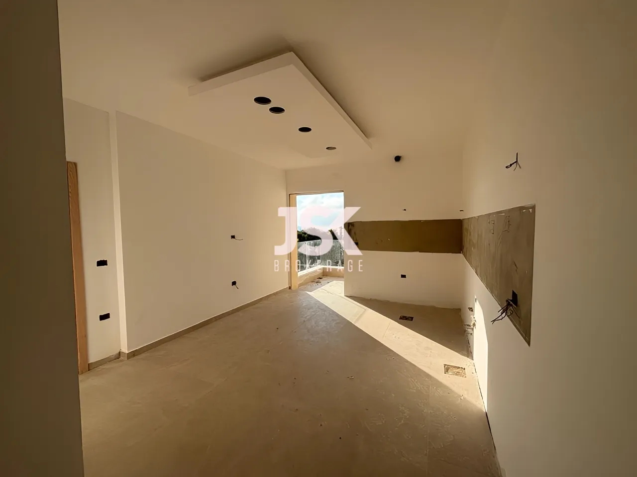 Apartment for Sale in Baabdat - 4 bath