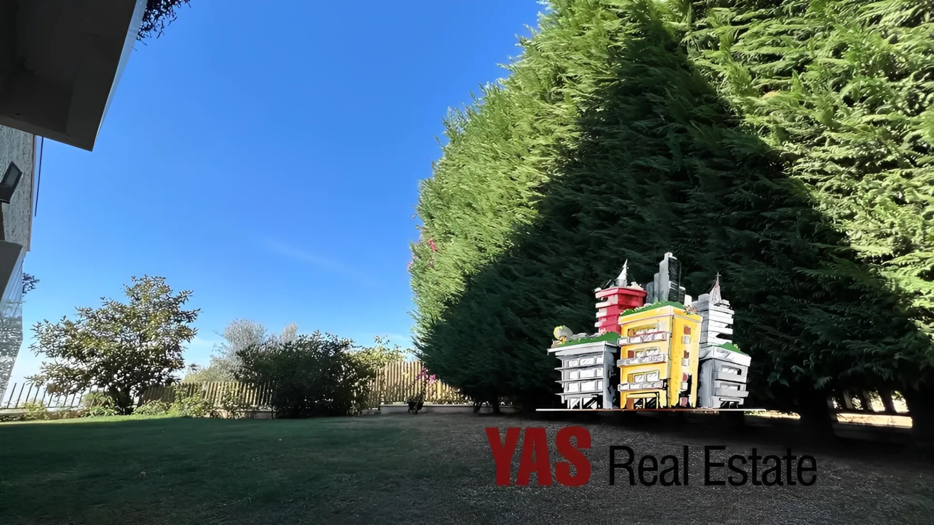Villa for Sale in Ballouneh - 5 bed, 6 bath