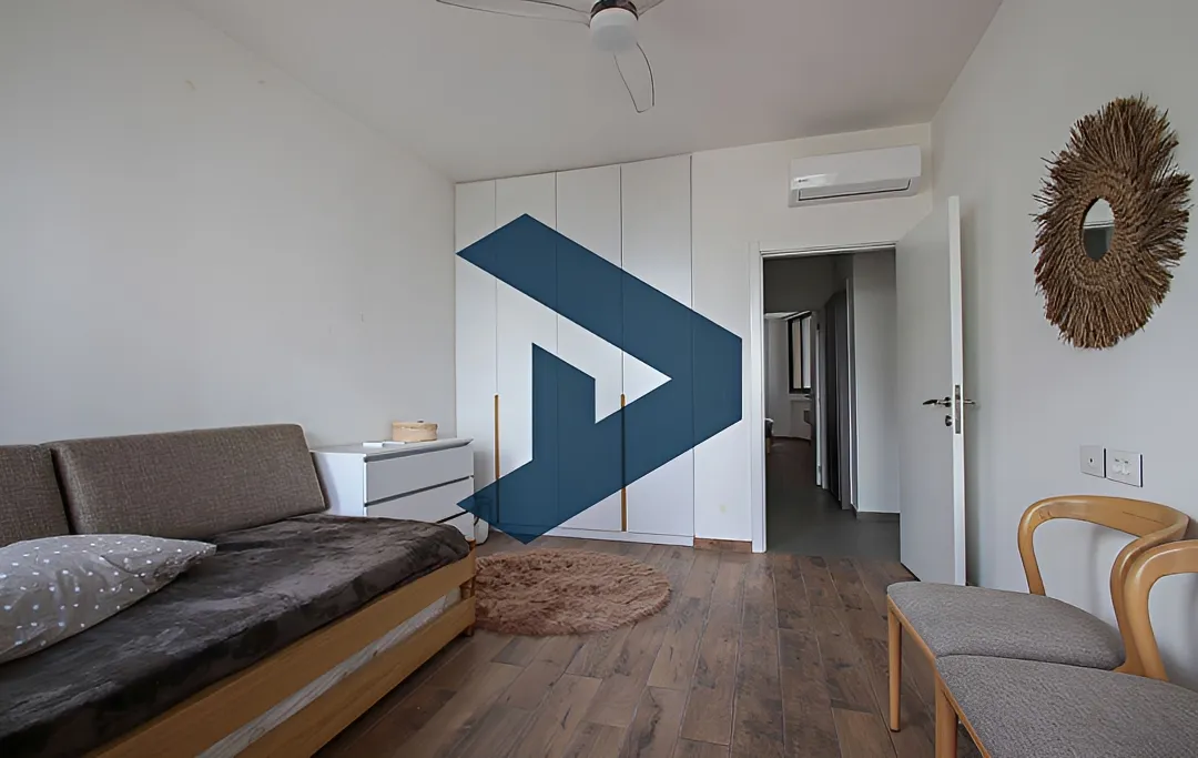 Apartment for rent in Caree d'or, Achrafieh, Lebanon
