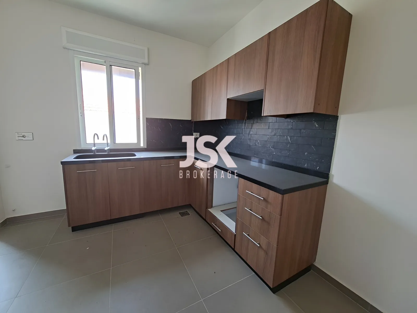 Duplex for Sale in Blat