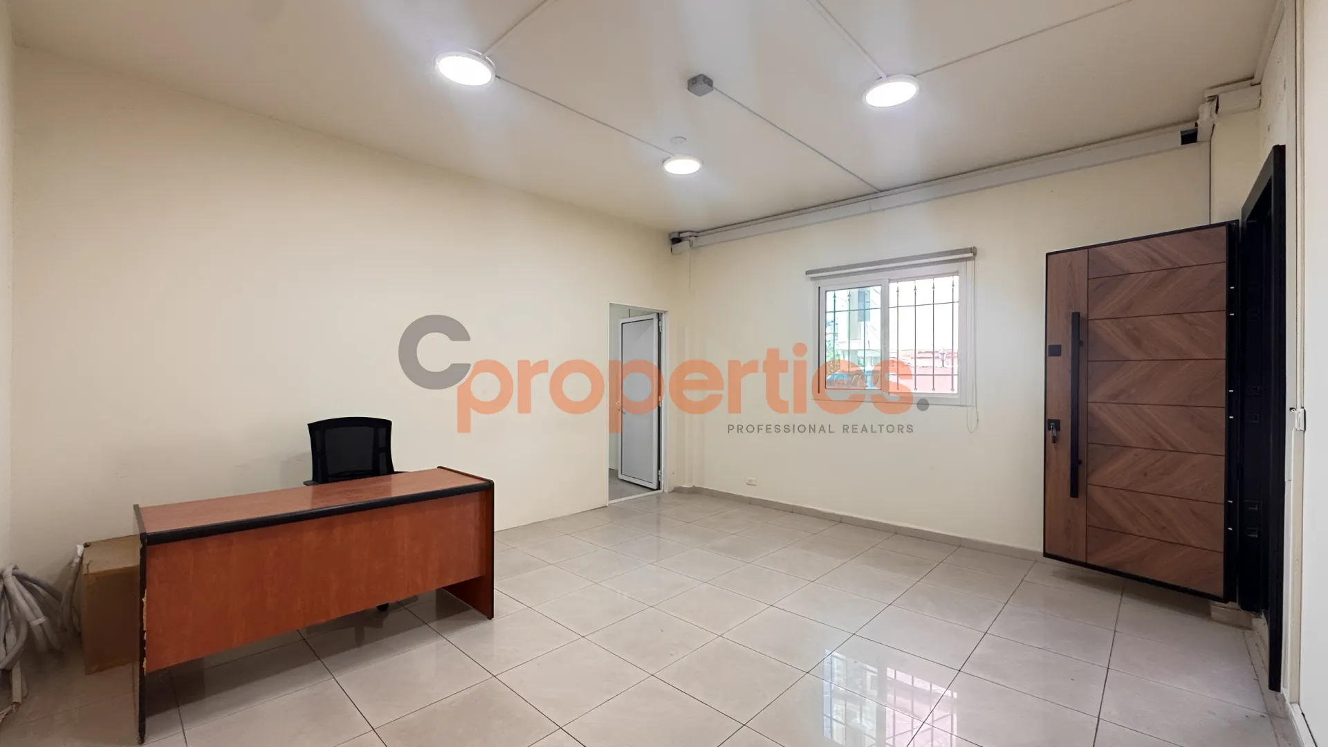 Warehouse for Rent in Aaoukar