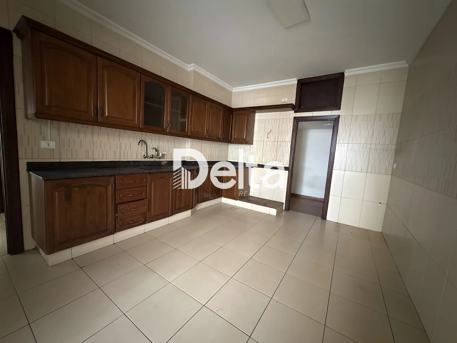 Apartment for rent in Zarif, beirut, lebanon