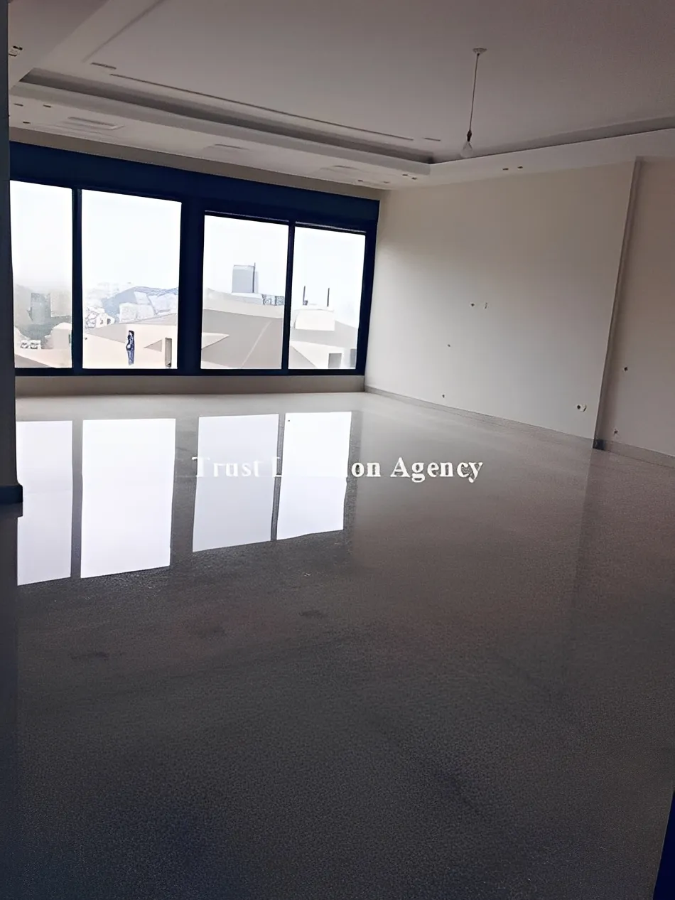 Apartment for Sale in Metn Mansourieh Lebanon - 3 bed, 4 bath