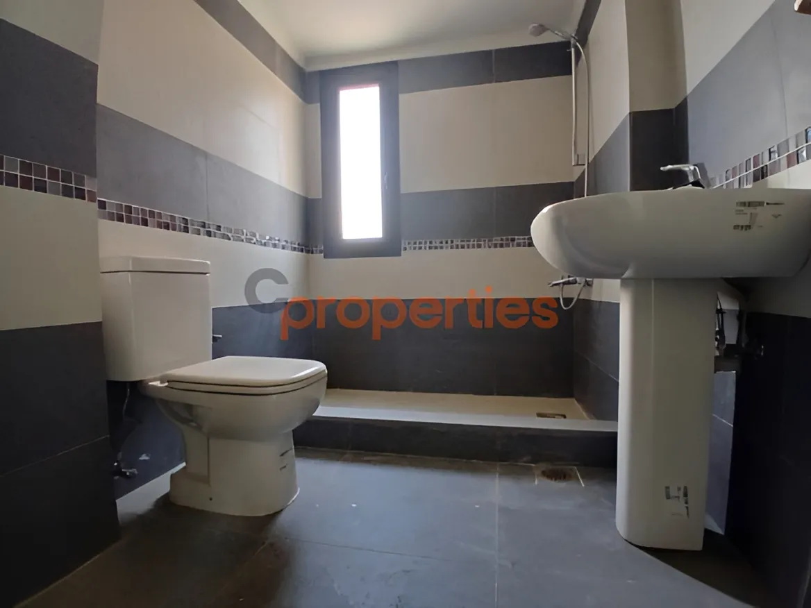 Apartment for Sale in Kfar Yassine