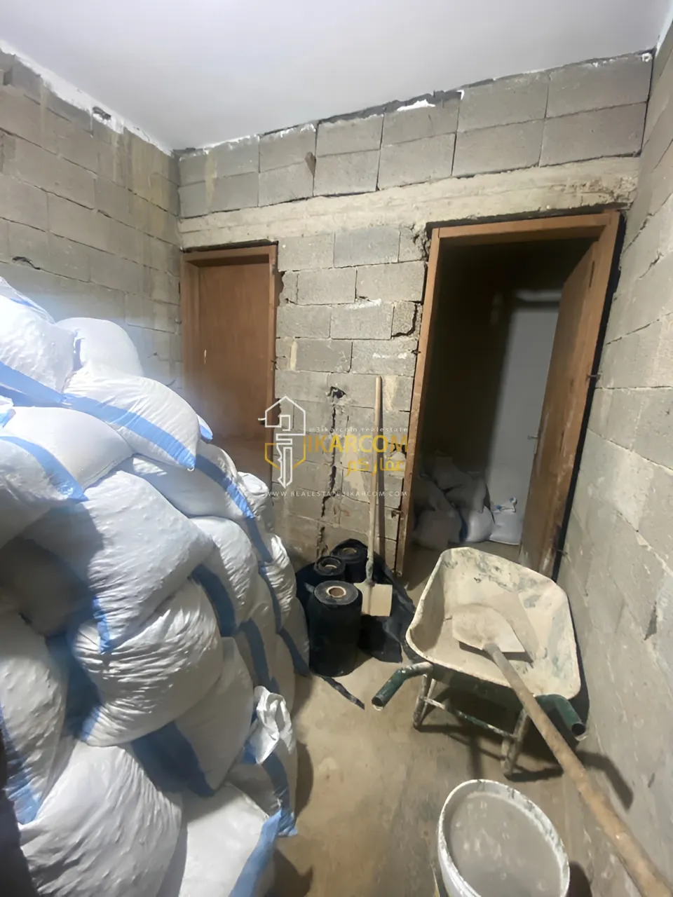Warehouse for sale in Dekwaneh, Lebanon