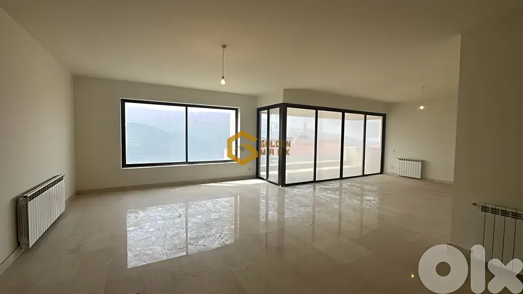 Apartment for Sale in Mansourieh - 4 bed, 5 bath