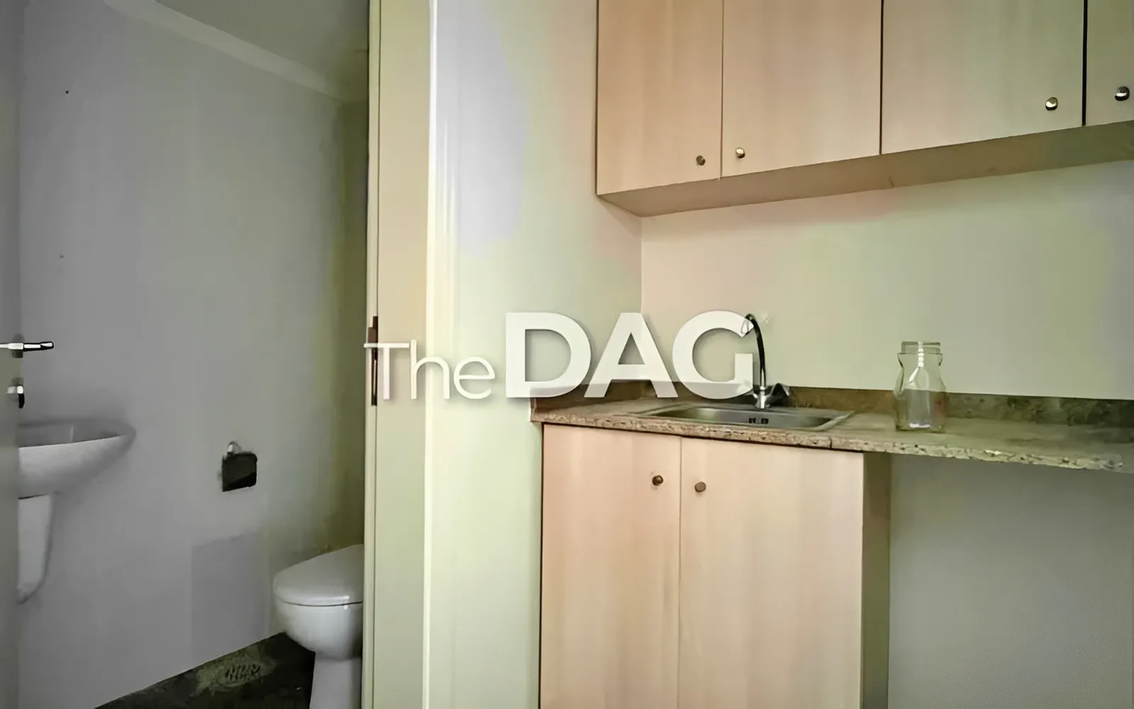 Office for rent in Jal El Dib