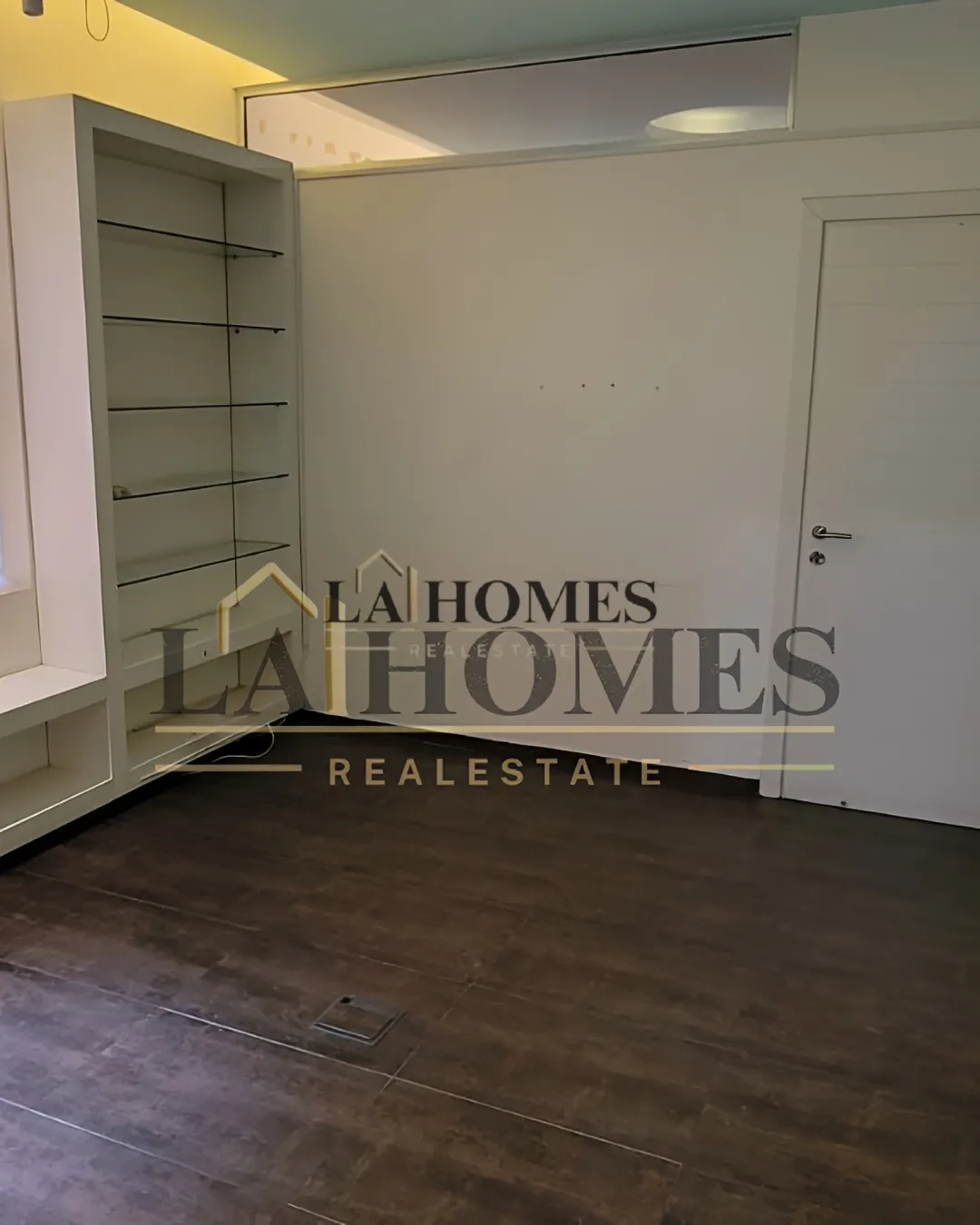 Office for rent in Mirna chalouhi highway, saloumi, lebanon