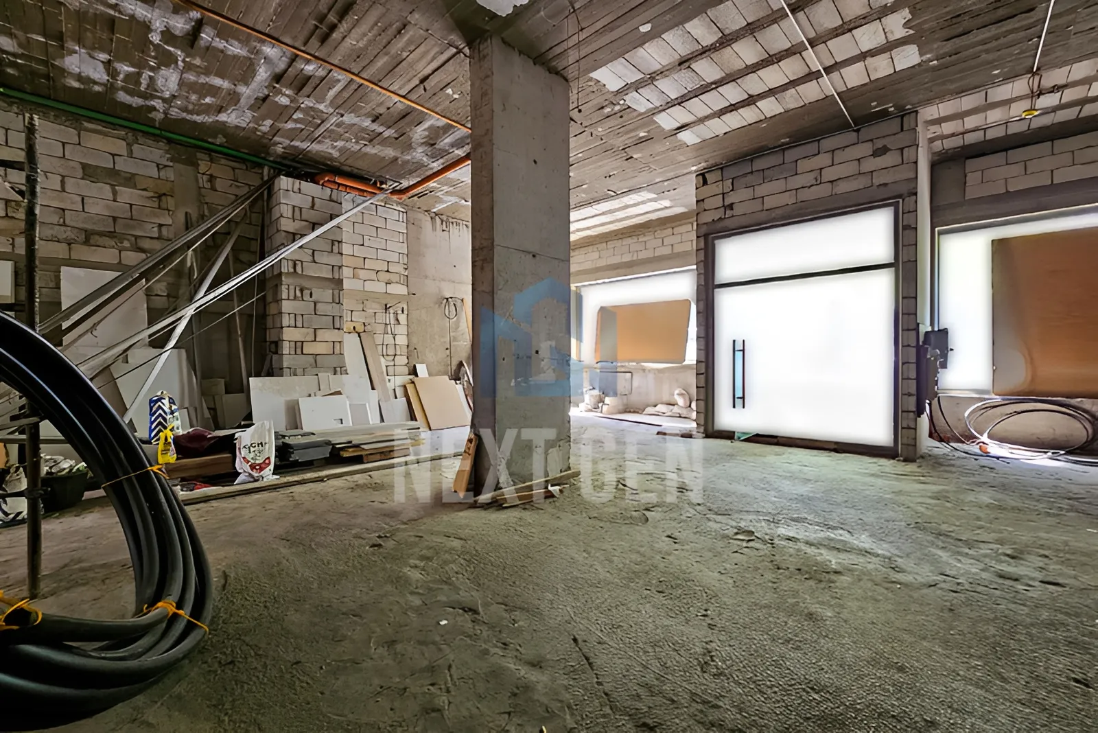 Shop for Rent in Downtown