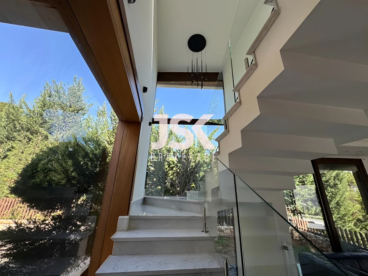 Villa for Sale in Baabdat, Lebanon - 5 bed, 9 bath