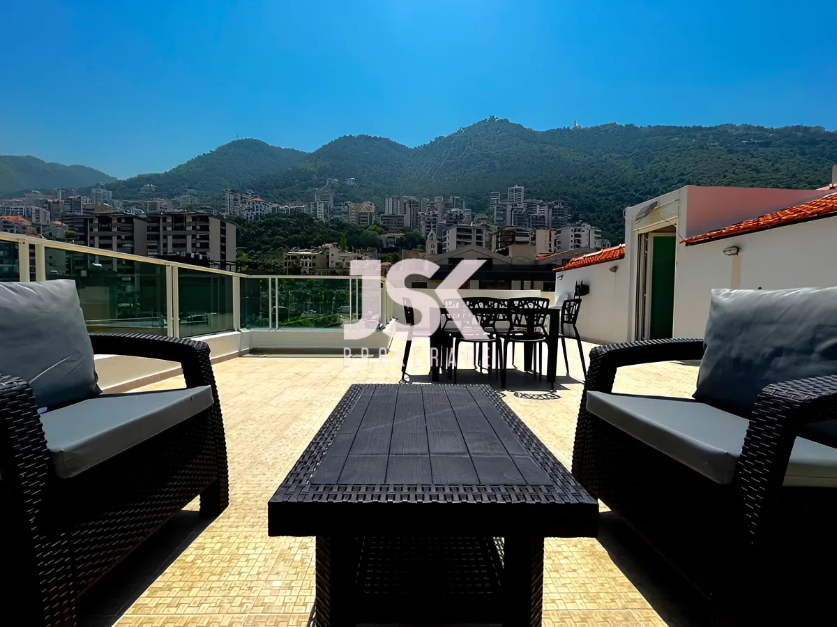 Duplex for Sale in Jounieh, Lebanon - 4 bed, 4 bath