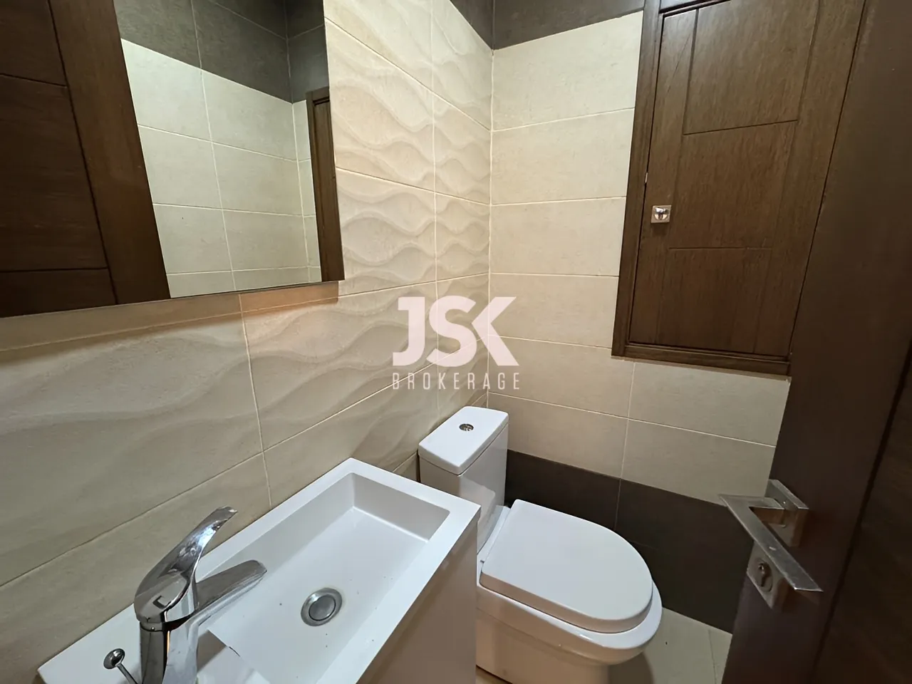 Apartment for Sale in Msaytbeh