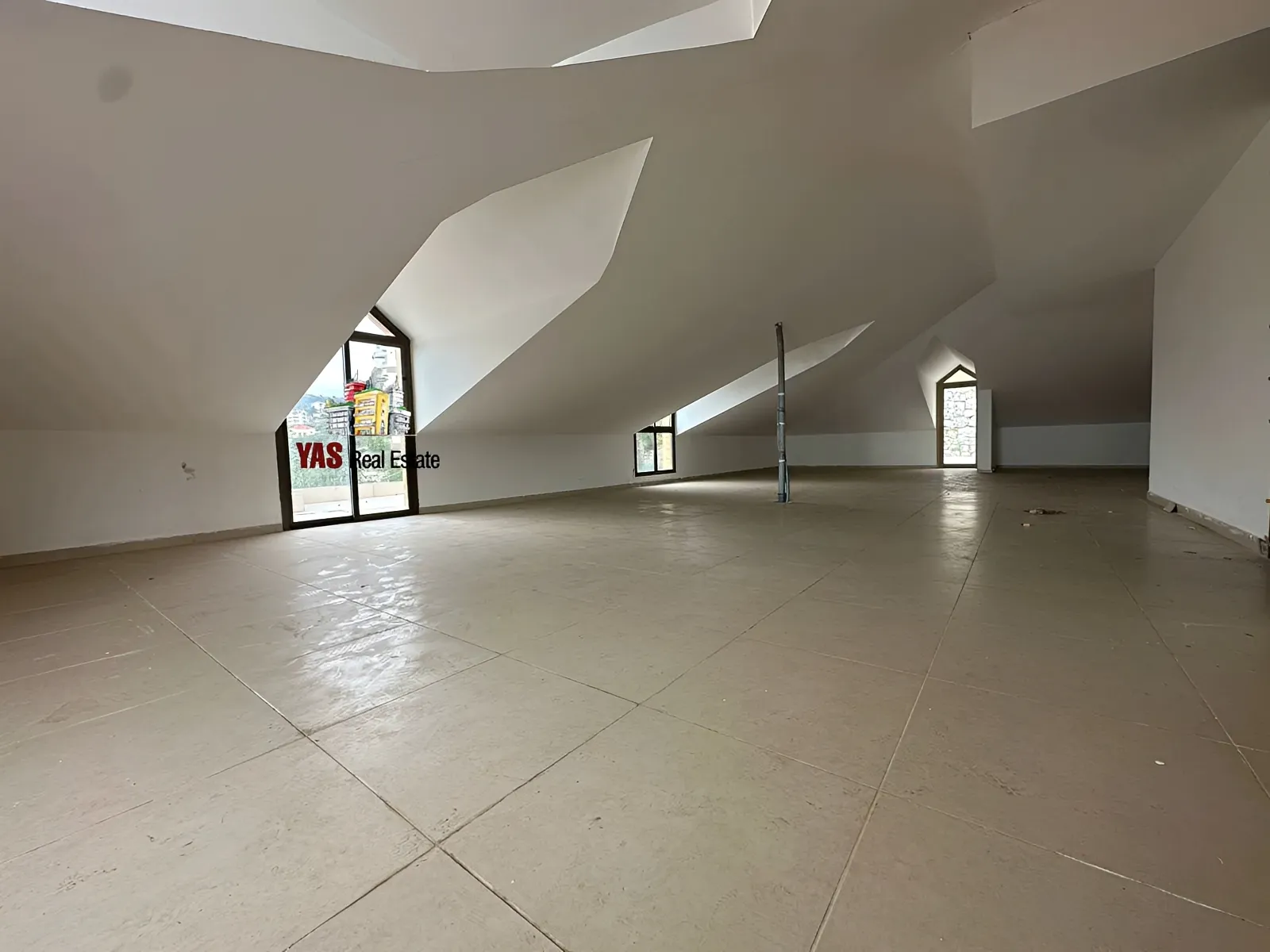 Apartment for Sale in Kfar Hbab - 5 bed, 3 bath