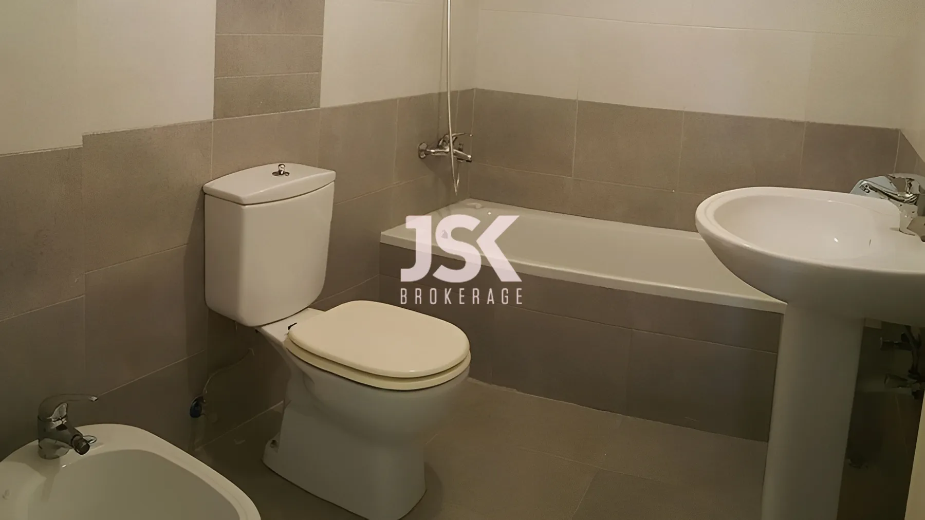 Apartment for Sale in Aamchit, Lebanon