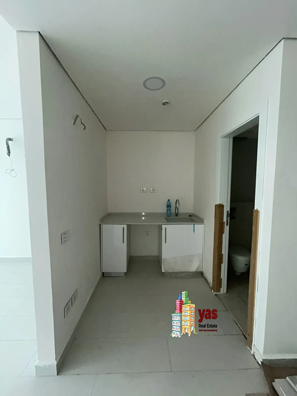 Office for Sale in Dekwaneh