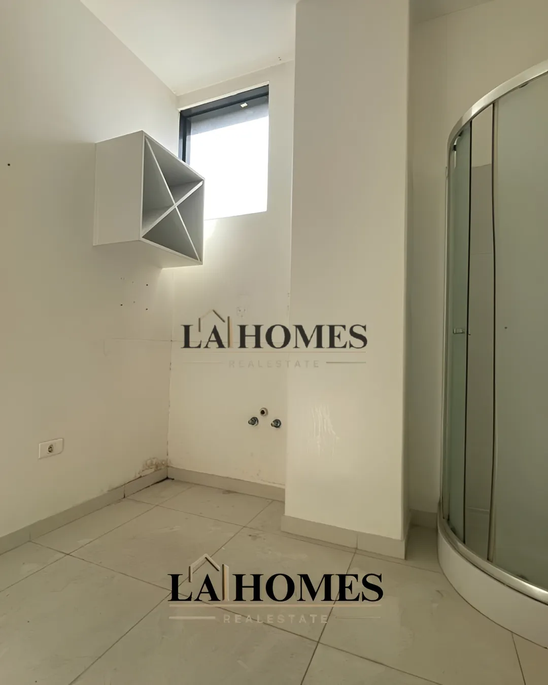 Office for rent in Kaslik