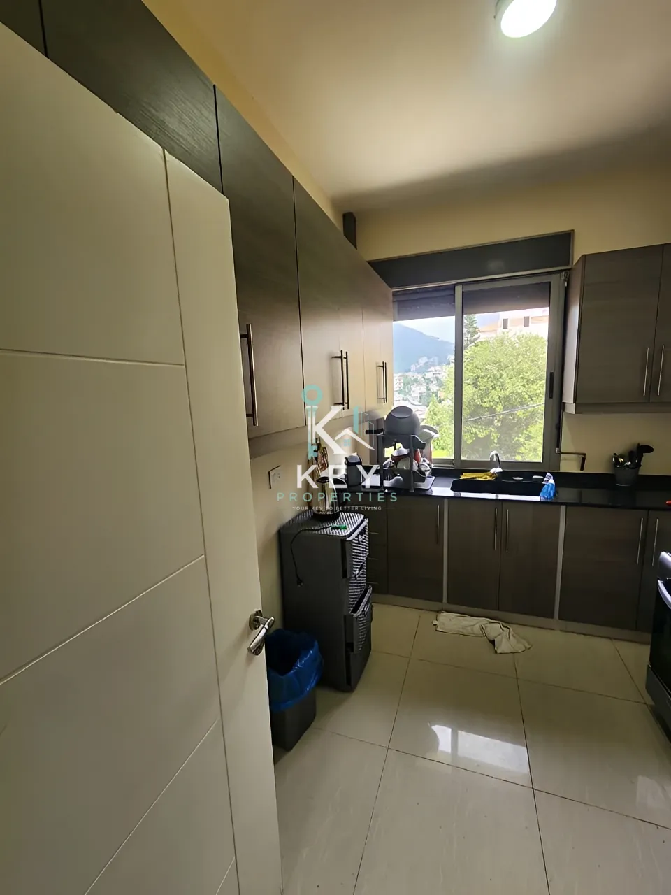 Apartment for rent in Jouret El Ballout, Lebanon