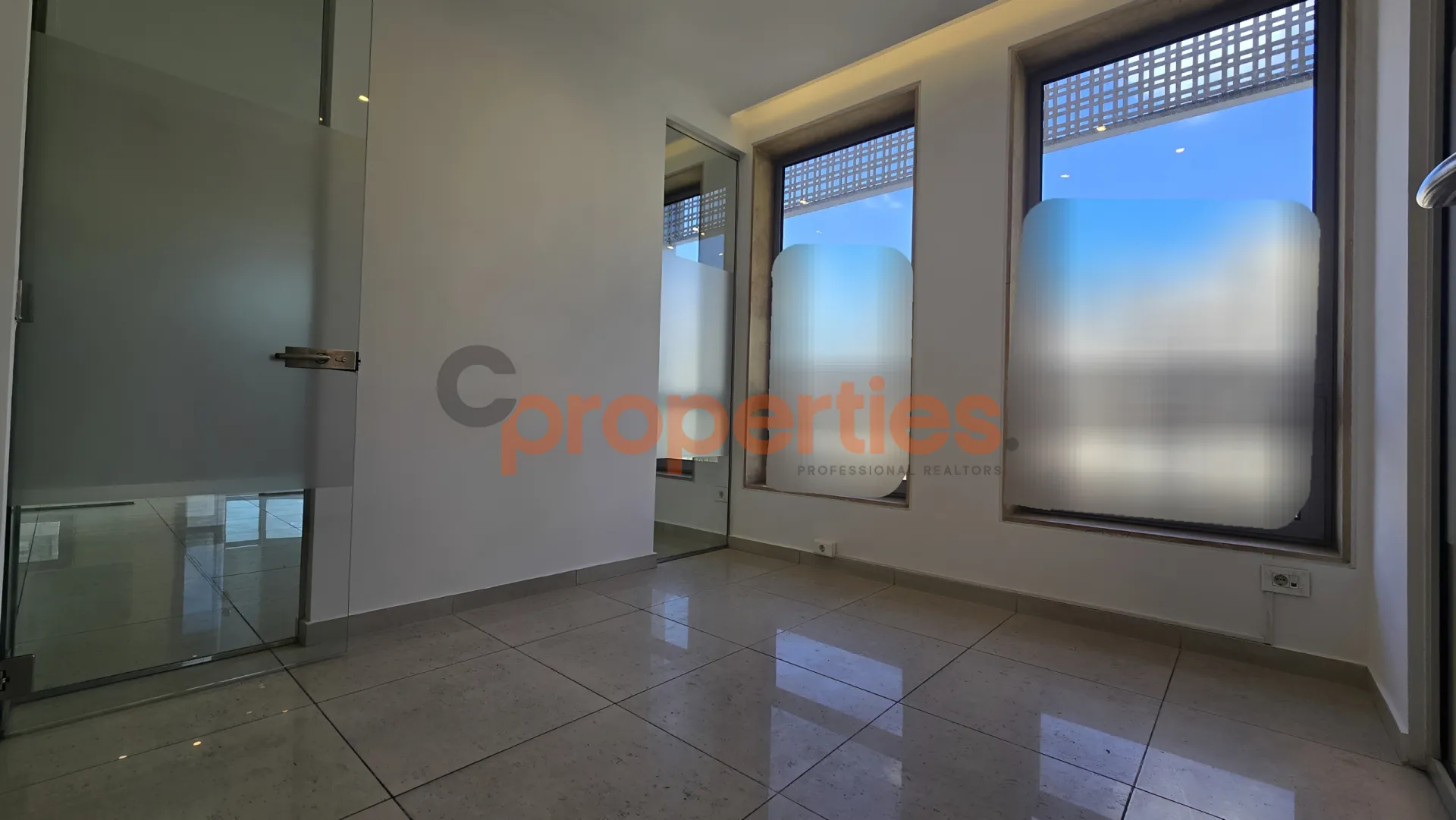 Office for Rent in Adliyeh