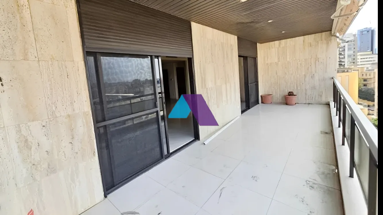 Apartment for Sale in Horch Tabet - 3 bed, 4 bath