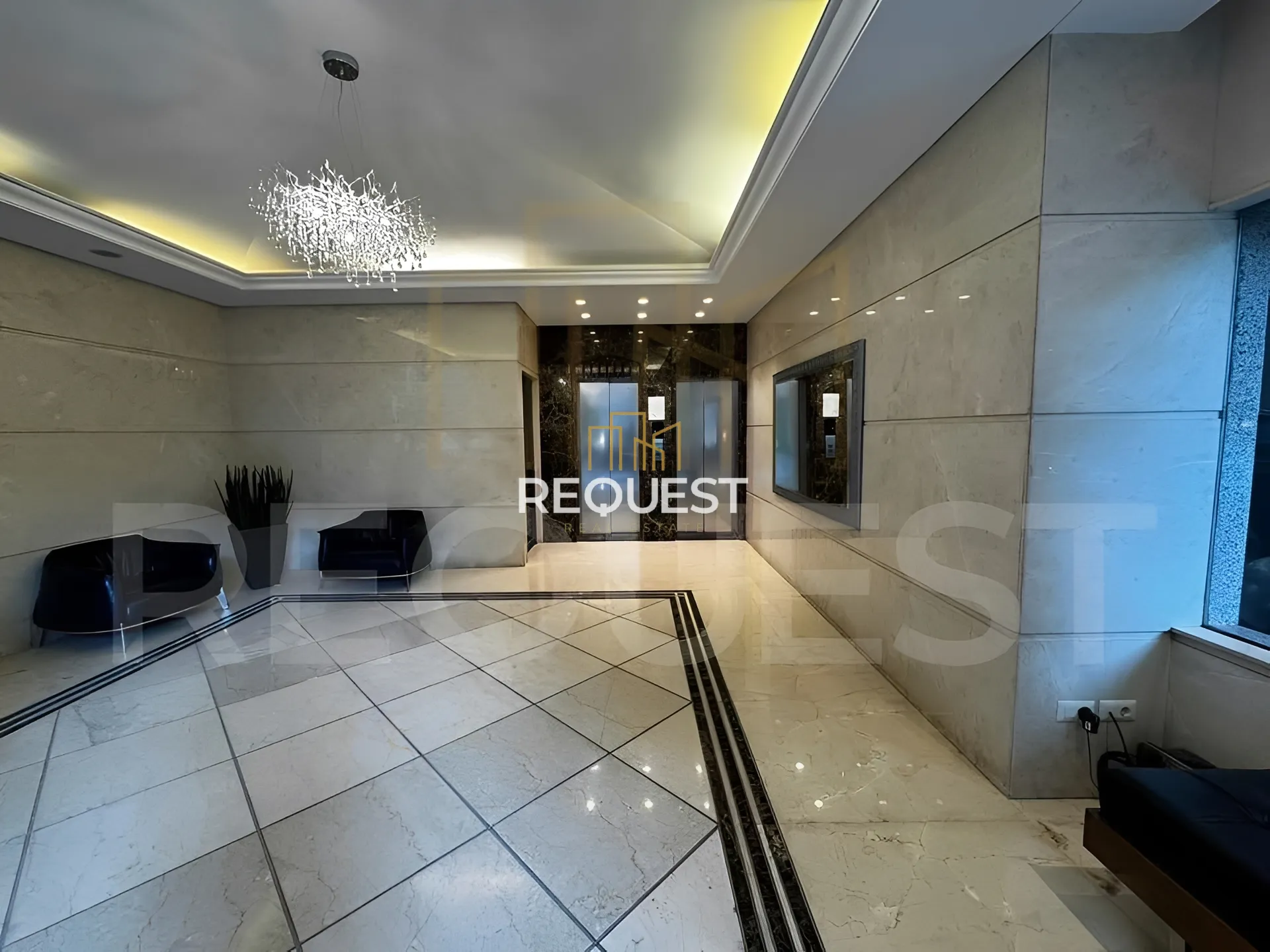 Apartment for rent in Ain el-mreisseh, beirut, lebanon