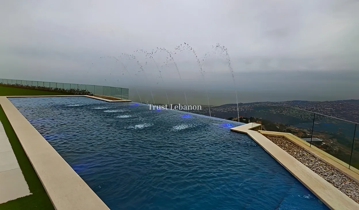 Villa for sale in Bikfaiya, Lebanon - 7 bed, 10 bath