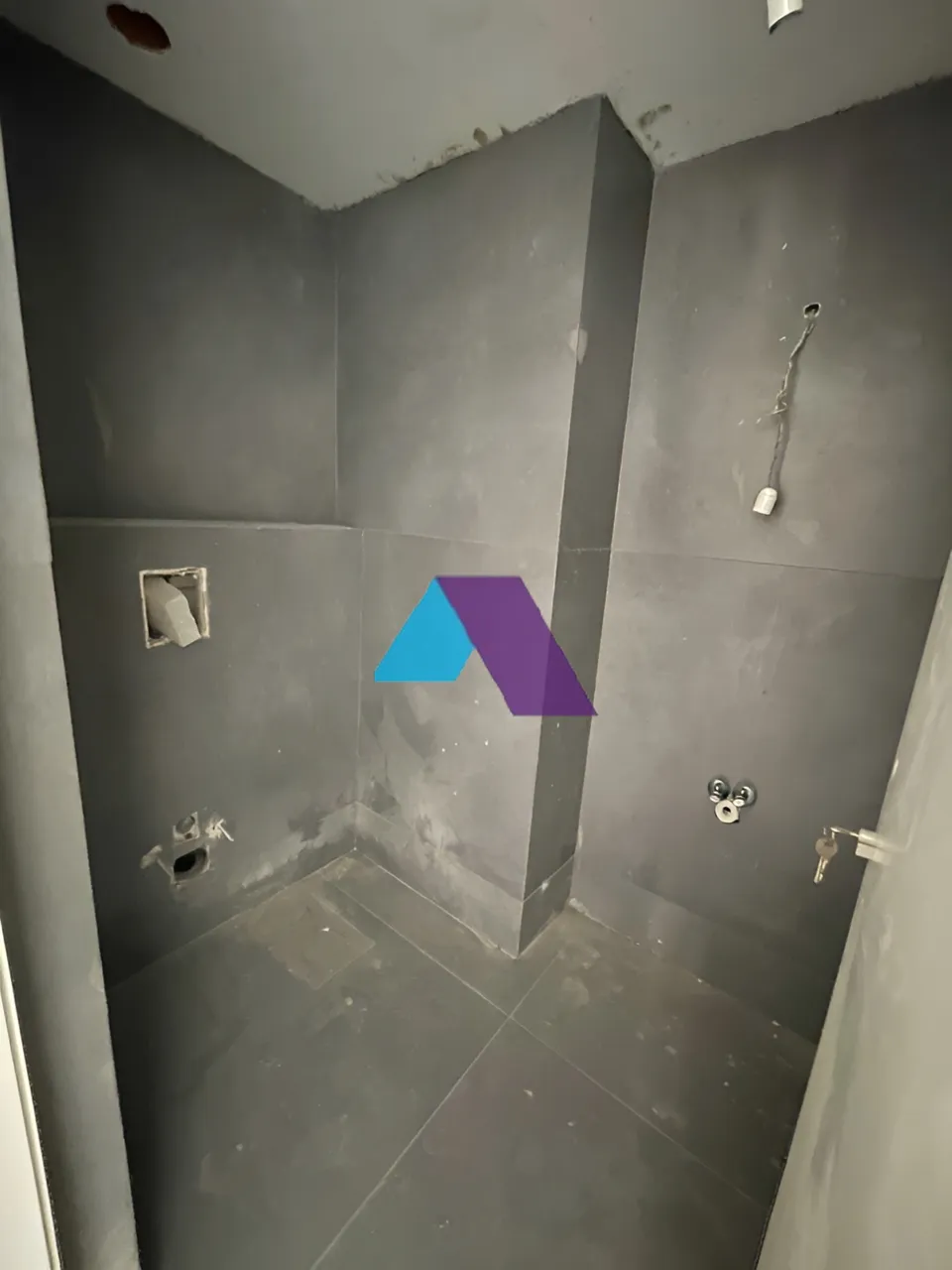 Apartment for Sale in Achrafieh - 2 bed, 2 bath