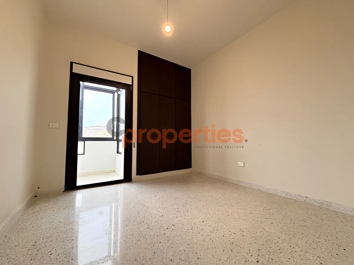 Apartment for Sale in Halat