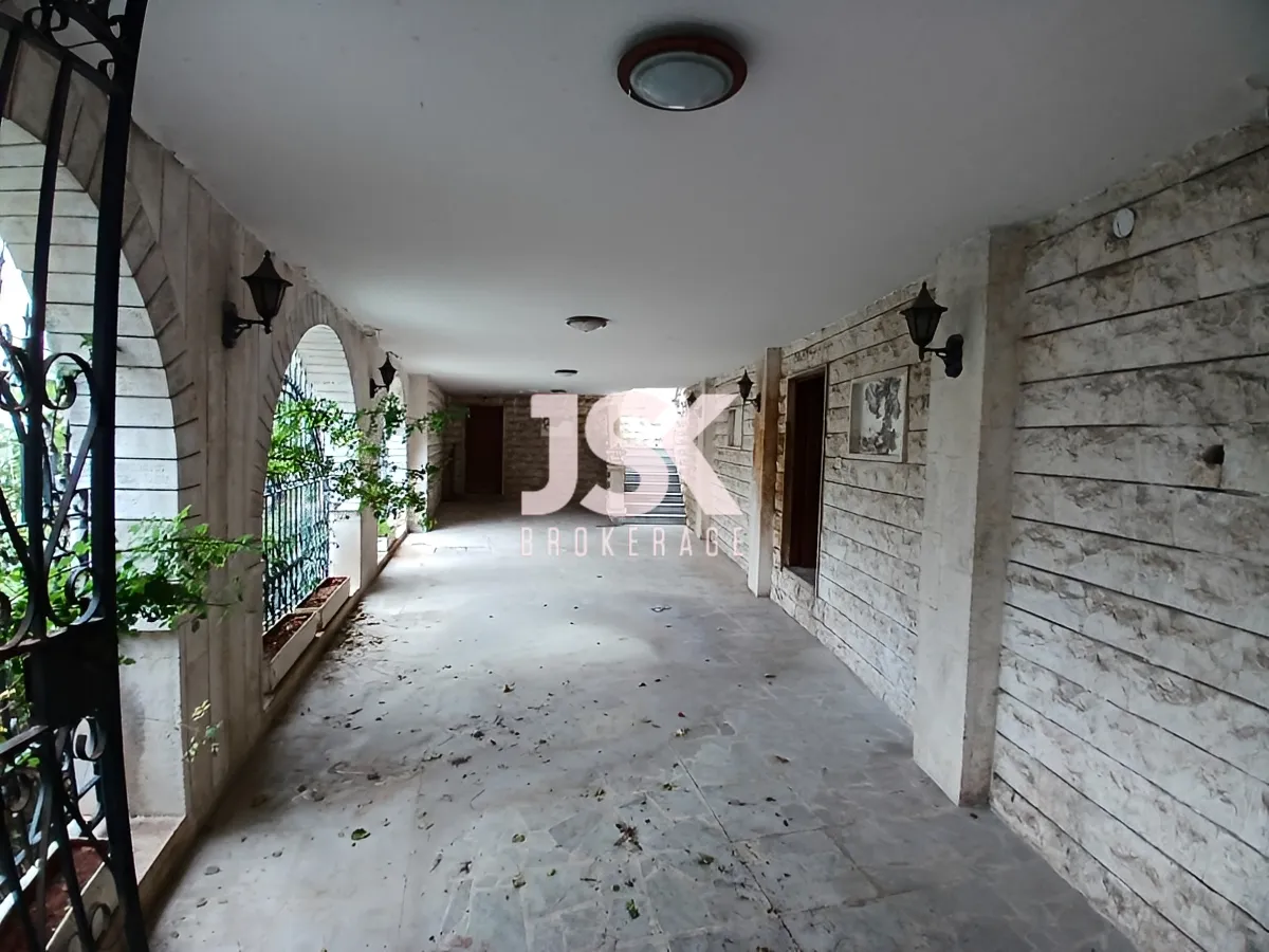 Villa for Sale in Rabweh, Metn - 4 bed, 4 bath