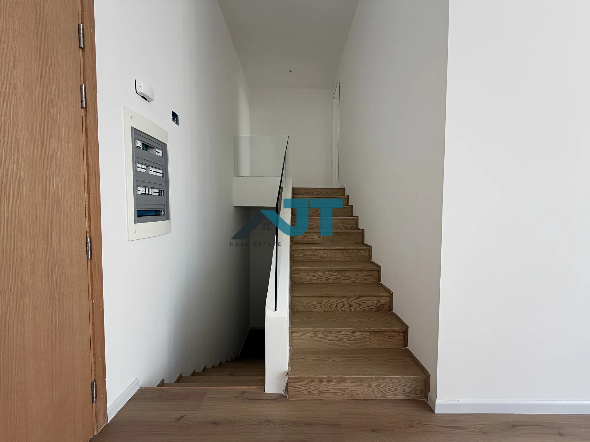 Loft for rent in Gemmayzeh, beirut, lebanon
