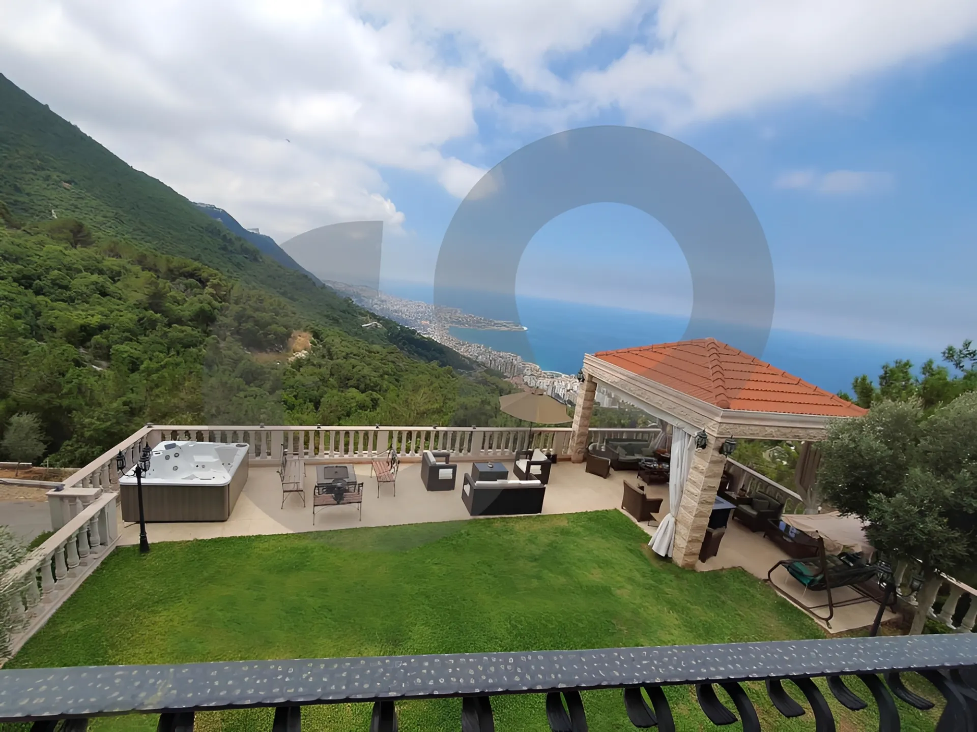 Villa for Sale in Chnaneir, Lebanon - 8 bed, 13 bath