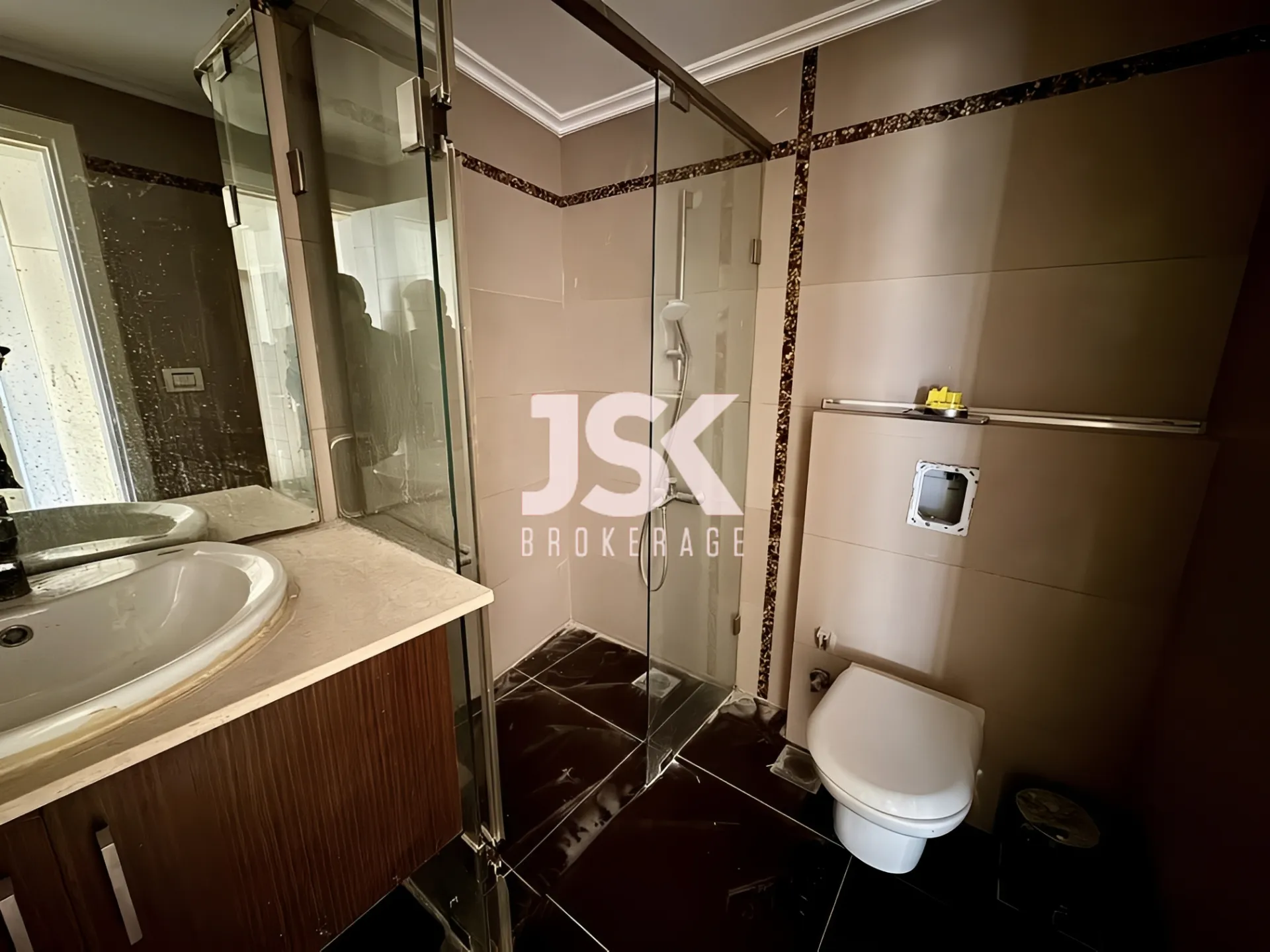 Apartment for Sale in Hamra, Beirut, Lebanon