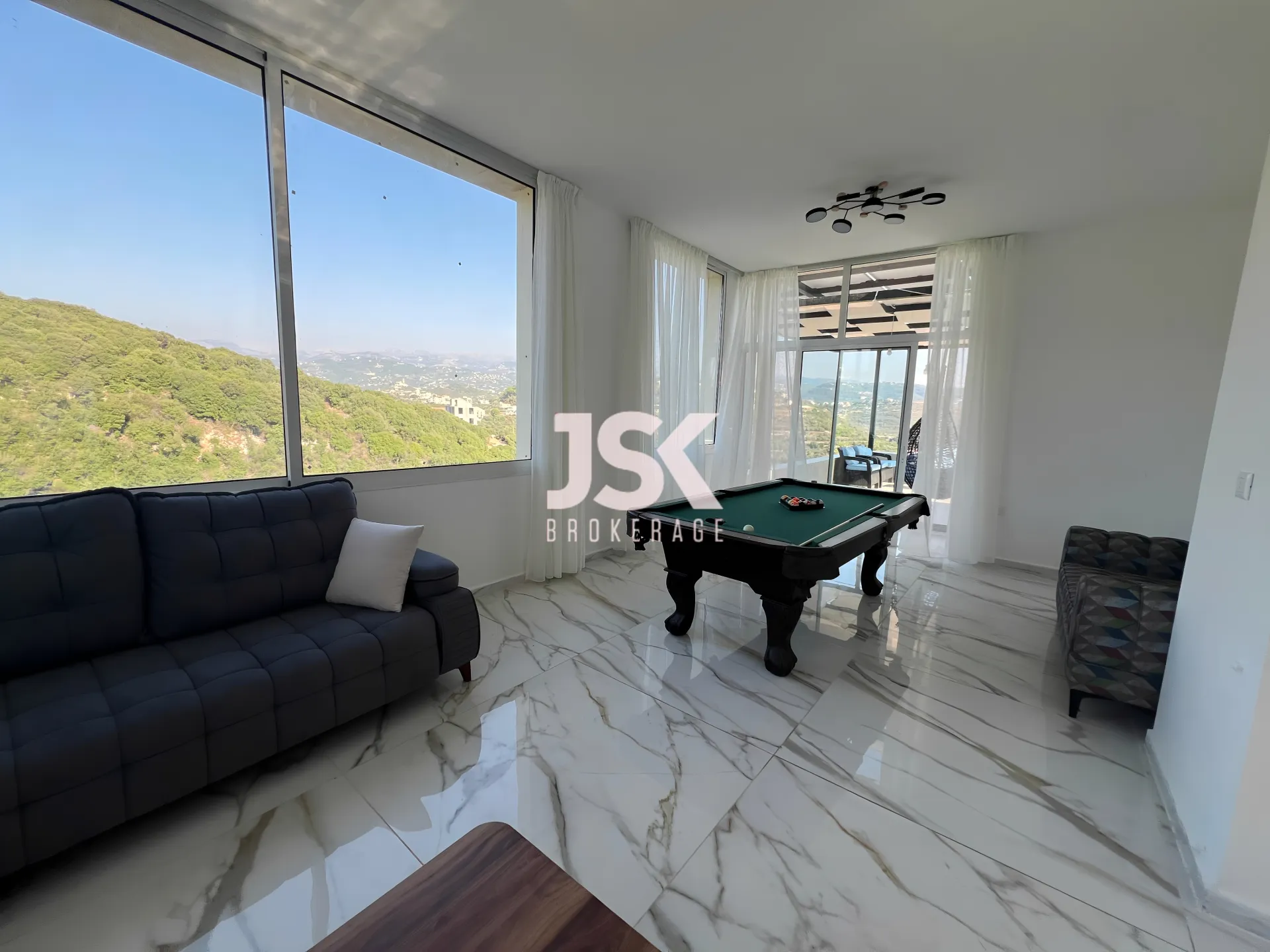 Villa for Sale in Aabrine - 3 bed, 4 bath