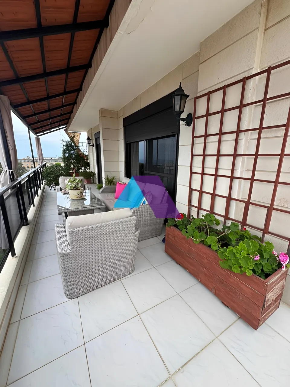 Apartment for Sale in Adma w Dafnah - 3 bed, 3 bath