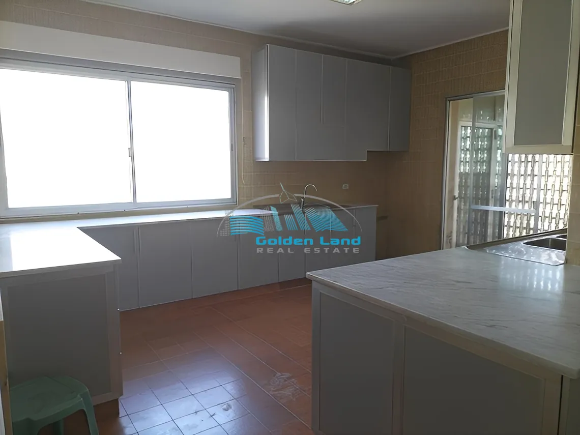 Apartment for Rent in Kraytem, Beirut, Lebanon